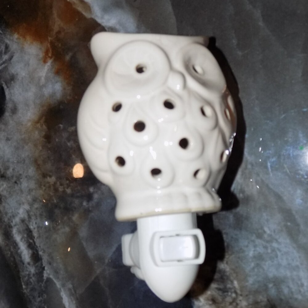 Unbranded Owl Adjustable Plug in Warmer NEW